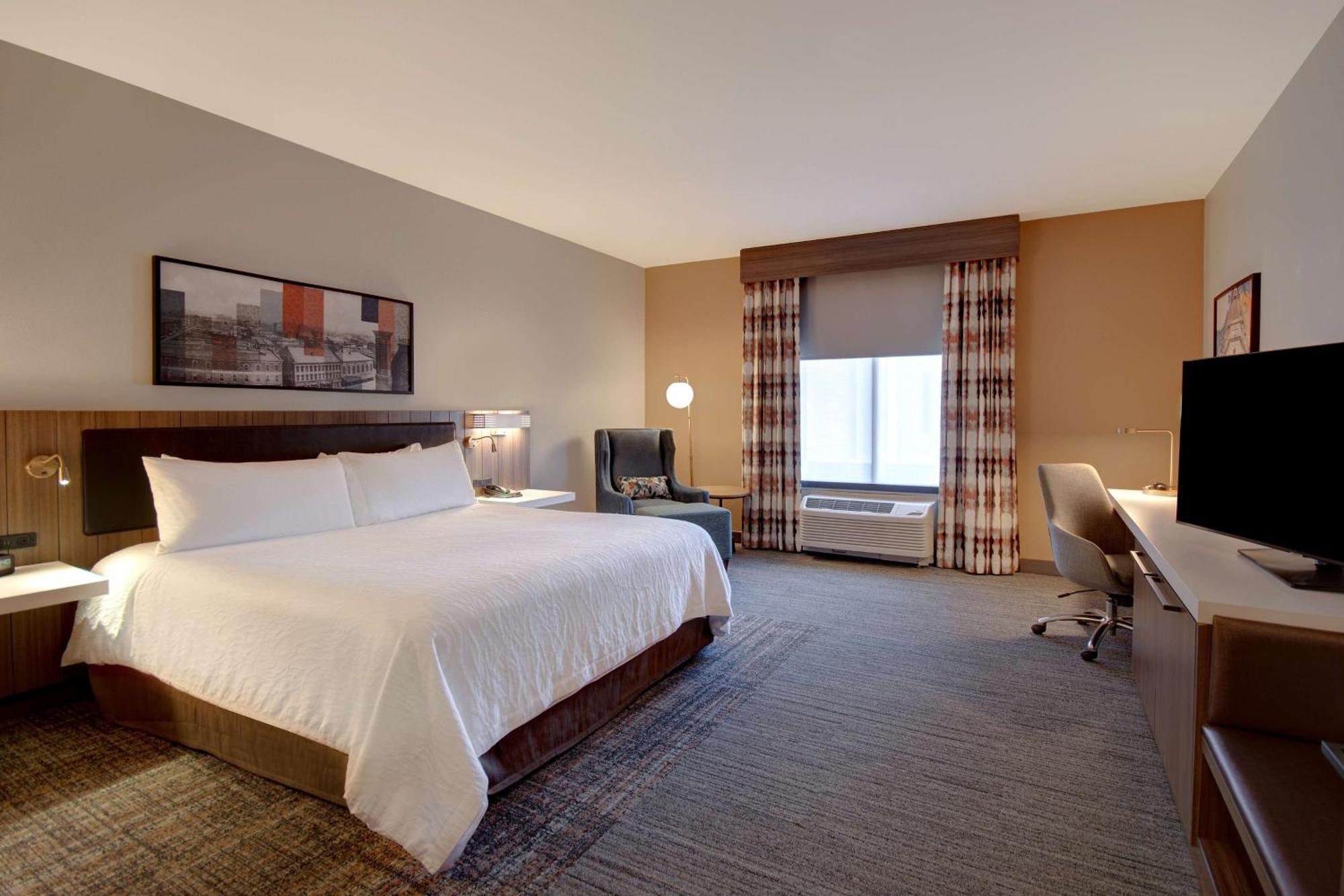 King Room,1565544739:JPEG